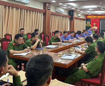 Viện KSND huyện Đông Anh tiến hành trực tiếp kiểm sát việc tiếp nhận, giải...